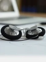 Koss Headphones KSC75 On-Ear Clip2